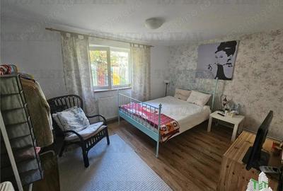 Casa 6 camere teren 363mp in sector 6 - 9