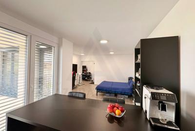 Apartament cu 2 camere semidecomandat, mobilat în Sud - 4