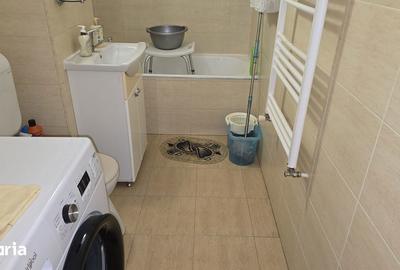 Apartament cu 3 camere decomandat în Central - 2