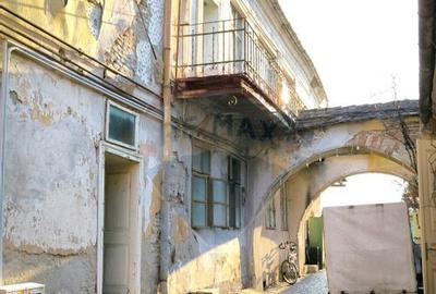 Casa cu istorie in inima Dumbraveniului 15 min. de... - 9