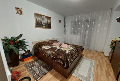 Apartament cu 3 camere semidecomandat în Florești - 5