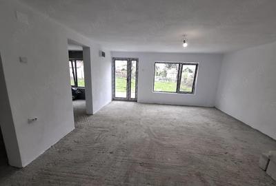 Casă cu 3 camere cu Teren 660 Mp în Tătărani - 5