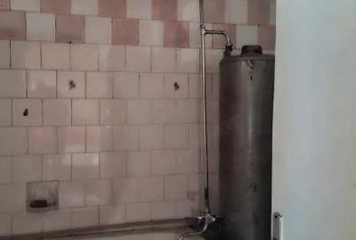 Casă cu 3 camere cu Teren 3600 Mp în Central - 6