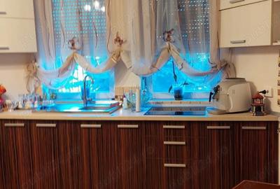 Casă cu 4 camere cu Teren 612 Mp în Podgoria