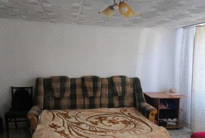 Casă cu 3 camere cu Teren 993 Mp în Pesac - 5