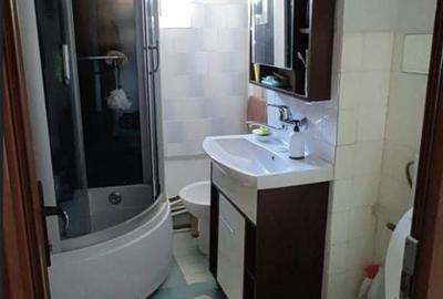 Apartament cu 3 camere decomandat în Central - 4