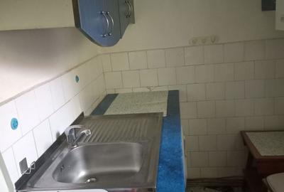 Apartament cu 2 camere nedecomandat în Decebal - 5
