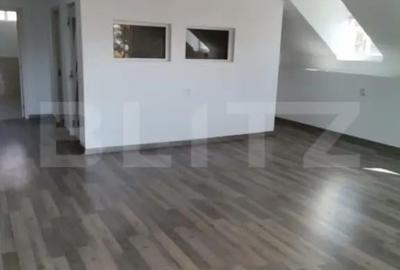 Spațiu comercial, de 225 mp, în Central - 3