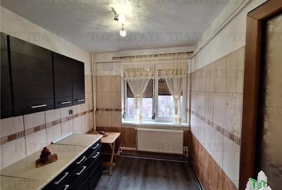 Apartament cu 2 camere semidecomandat, mobilat în Independenței - 4