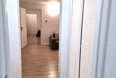 Apartament cu 3 camere în Broșteni - 15