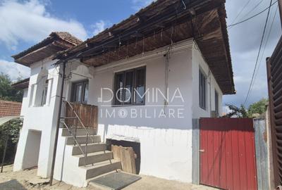 Casa tradi?ionala in Benge?ti-Ciocadia, str. Linia Mar - 13