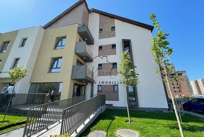 Apartament cu 3 camere decomandat în Tractorul