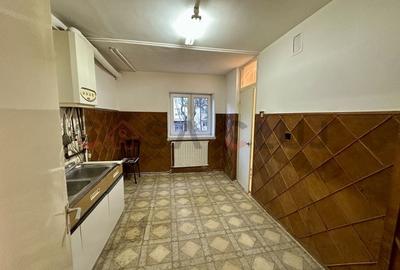 Ideal pentru familii, bine compartimentat, in zona linistita - 1