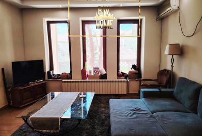 Apartament cu 3 camere decomandat în Km 5 - 3