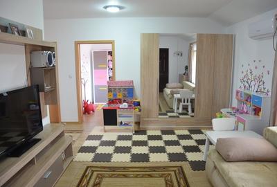 Apartament cu 3 camere semidecomandat, mobilat în Giroc - 5