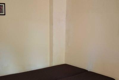 Casa 6 camere - zona Tomis II - 180.000 euro (Cod E11) - 5