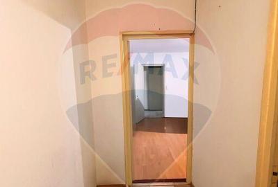 Apartament cu 2 camere de vanzare in zona Rovine - 3