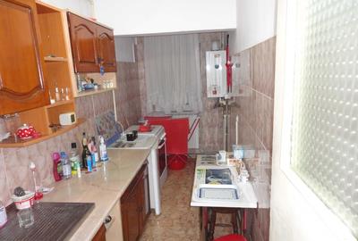 Garsonieră decomandată în Tei - 2