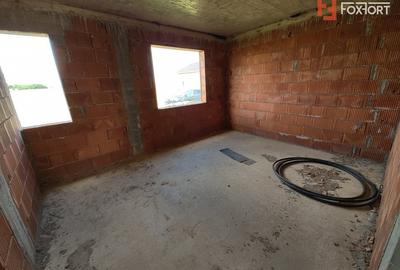 Casa Giarmata la gri cu toate utilitatile - ID V5615 - 15