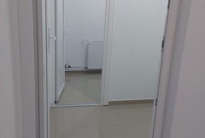 Spațiu comercial, de 100 mp, în Central - 7