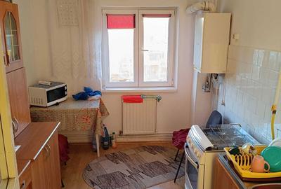 Apartament cu 3 camere decomandat în Ultracentral