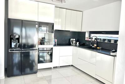 Casă cu 4 camere în Dumbrăveni - 1