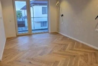 Duplex cu 4 camere cu Canalizare în Central - 9