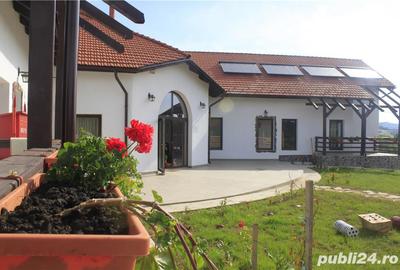 Casă cu 6 camere cu Teren 1973 Mp în Isverna - 3