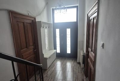 Casă individuală cu 4 camere cu Teren 108 Mp în Parcul Carol - 2