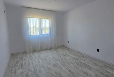 Casă cu 3 camere în Clinceni