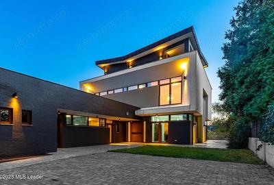 Casa TA de pe malul lacului Mogosoaia - 18