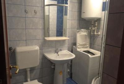 Garsonieră decomandată în Casa Cărții - 4