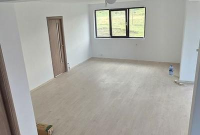 Casă cu 5 camere cu Teren 1000 Mp în Mihai Eminescu - 6