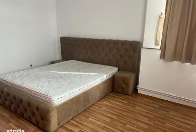 Apartament cu 3 camere în Micro 3 - 5
