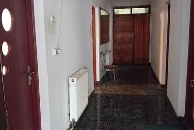 Casă cu 3 camere în Roșu - 2