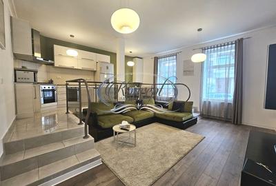 Apartament cu 3 camere semidecomandat, mobilat în Semicentral