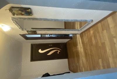 Vand apartament cu 3 camere - 1