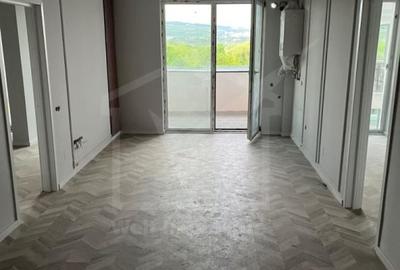 Apartament cu 3 camere semidecomandat, mobilat în Între Lacuri - 1