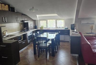 Apartament cu 3 camere decomandat în Telegrafului - 1