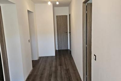 Casă cu 2 camere cu Teren 2100 Mp în Românași - 12