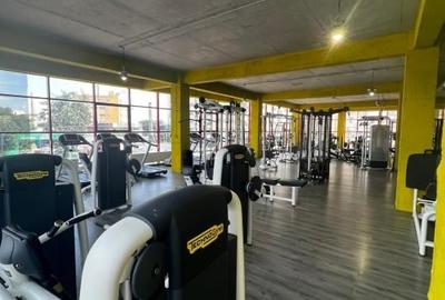Spațiu comercial, de 1,220 mp, în Central - 6