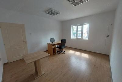 Spațiu comercial, de 32 mp, în Nufărul - 2
