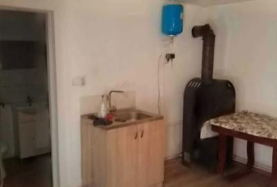 Casă cu 3 camere cu Teren 2000 Mp în Central - 5