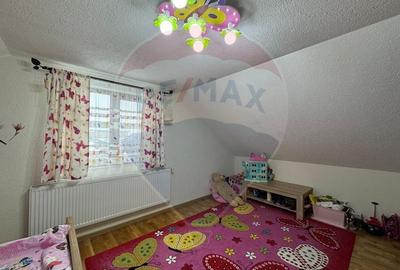 Casă / Vilă cu 4 camere de vânzare în zona Bujac-Arad - 13