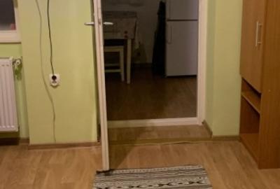 Garsonieră decomandată în Schei - 4