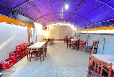 Casă cu 7 camere cu Teren 250 Mp în Central - 2