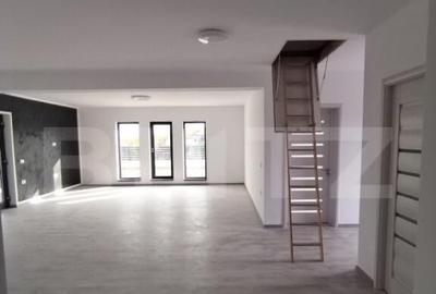 Casă cu 4 camere cu Teren 565 Mp în Priseaca - 9