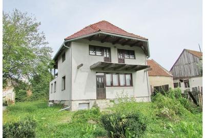 Casă individuală cu 5 camere în Vlădeni