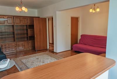 Apartament cu 2 camere decomandat în Pajura
