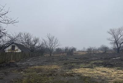 Teren de 1200 mp, în Tomești - 2